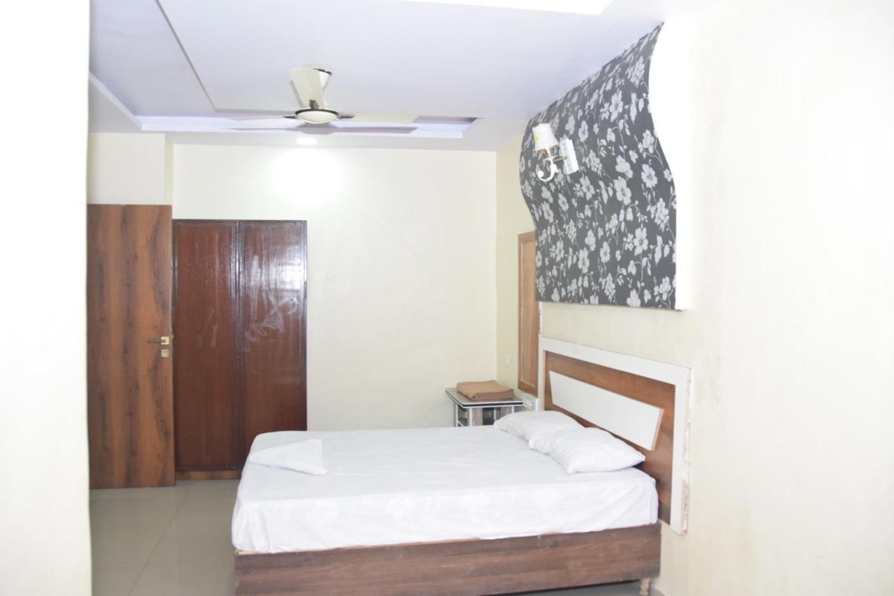 Hotel Riviera Residency Thane Exterior foto