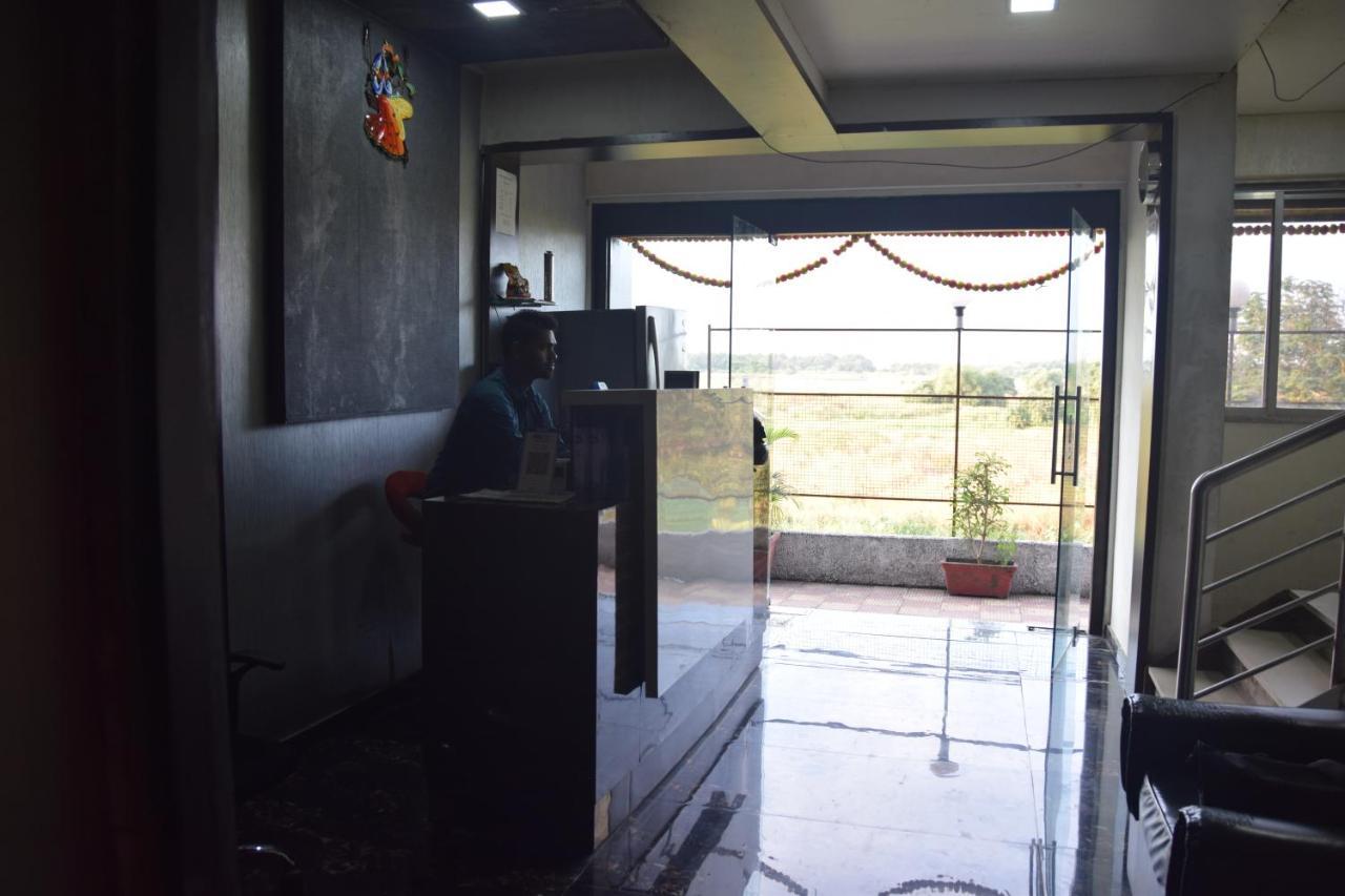 Hotel Riviera Residency Thane Exterior foto